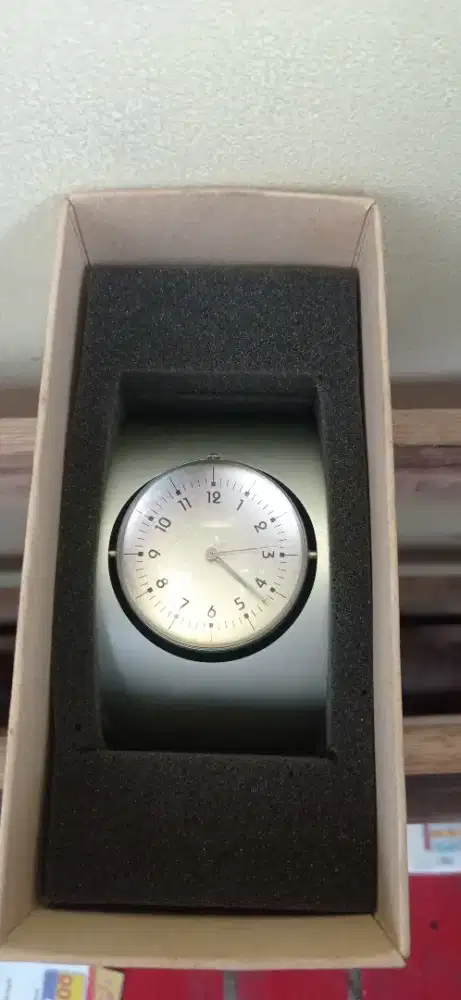 Jam unik sony ericsson