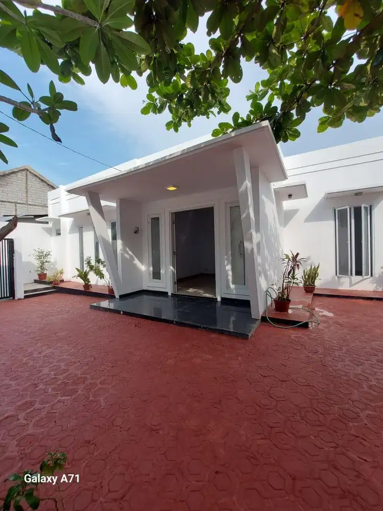 Disewakan rumah baru