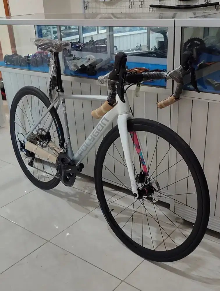 Roadbike Polygon Stratos s5D size XS BARU