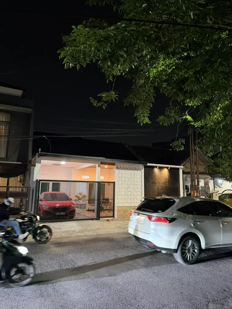 Di jual rumah Surabaya pinggir jalan