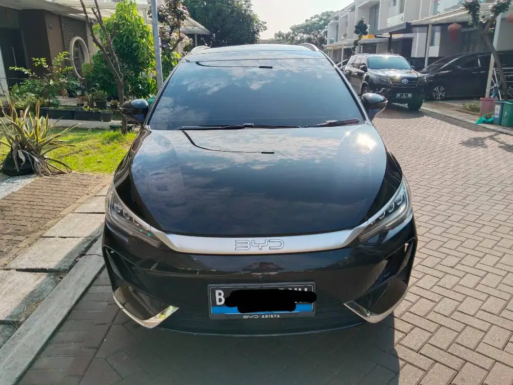 BYD M6 2025(Nik 2024), Superior