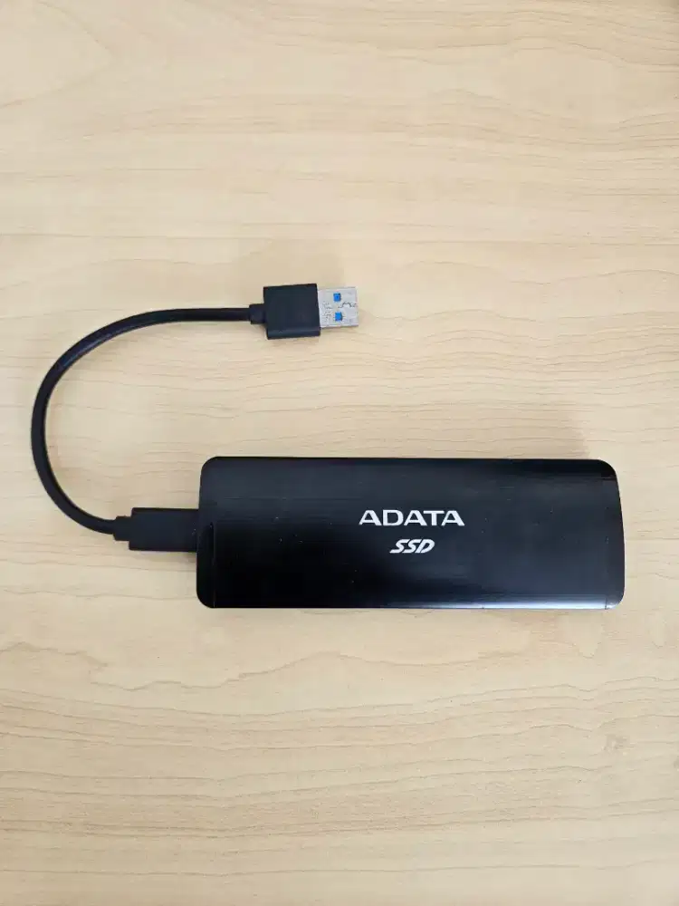 SSD portable 1tb ADATA bekas