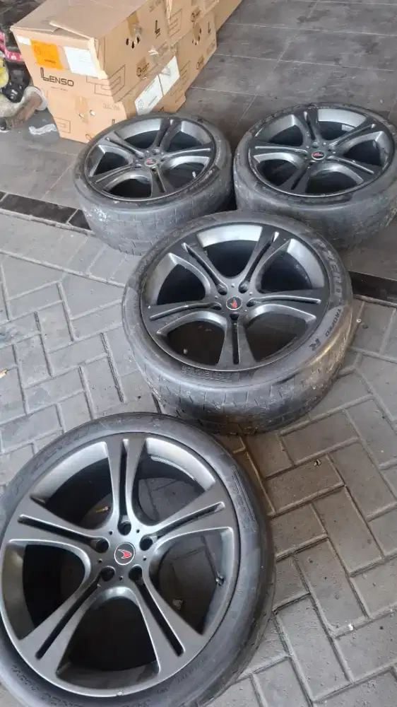Velg+ban Mclaren standar