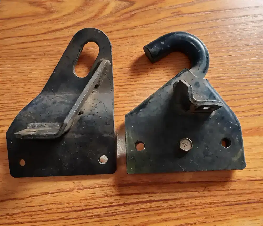 Breket towing pajero sport triton