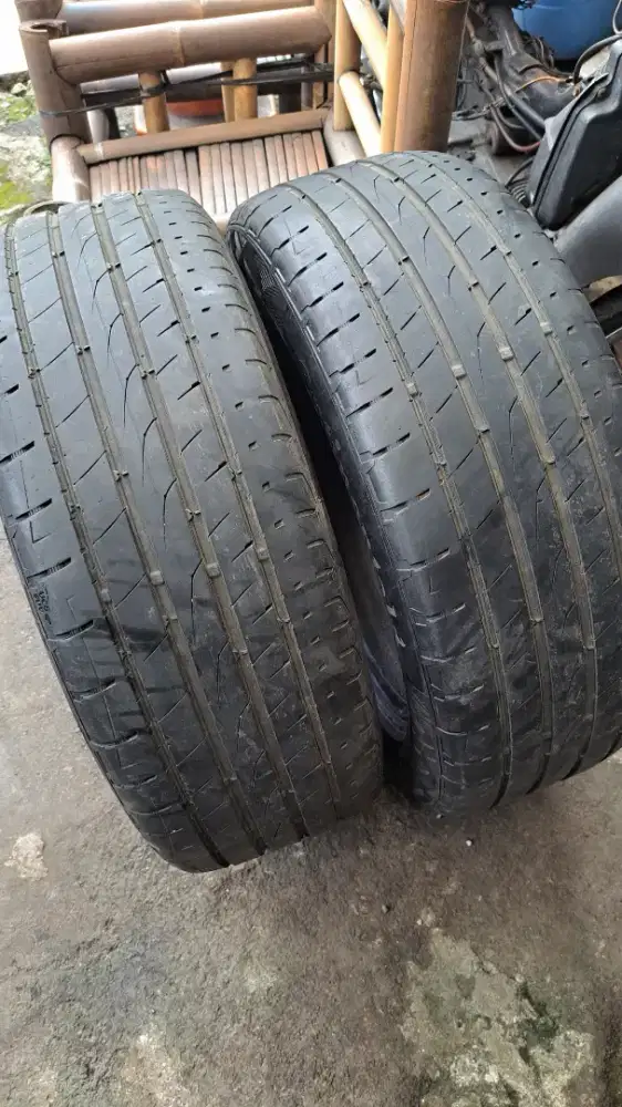 Ban continental 235 55 19 ultra contact uc6 suv