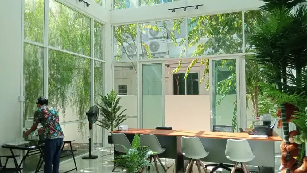 Loker Asisten Rumah Tangga.