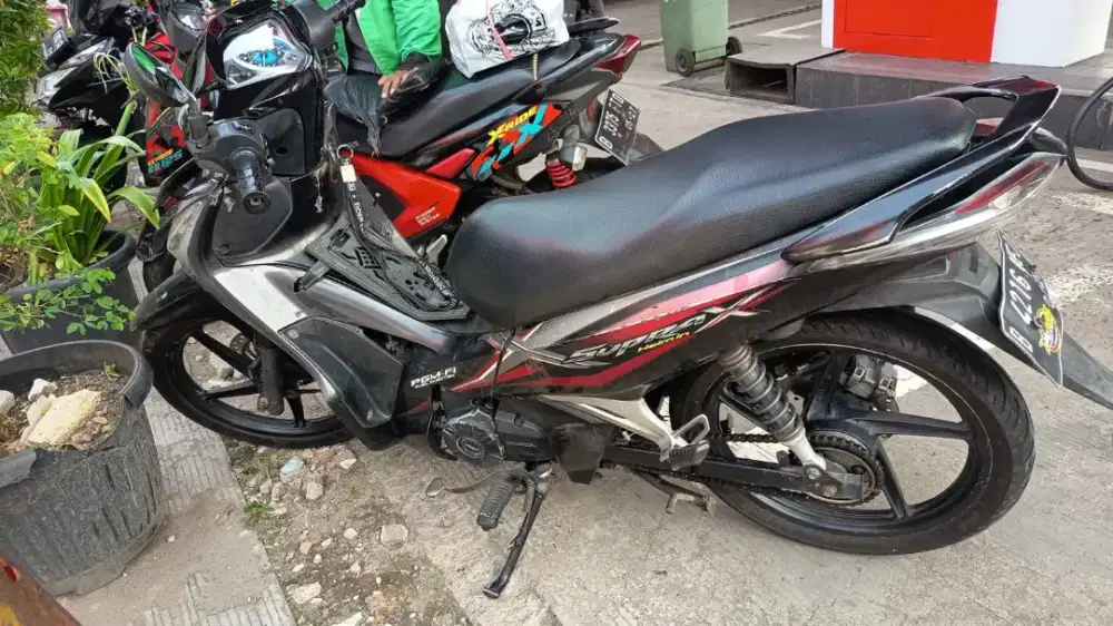 Dijual Supra 125 helm in