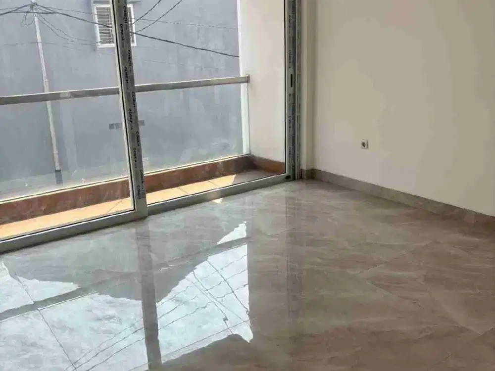 Dijual Rumah Brand New di Taman Surya