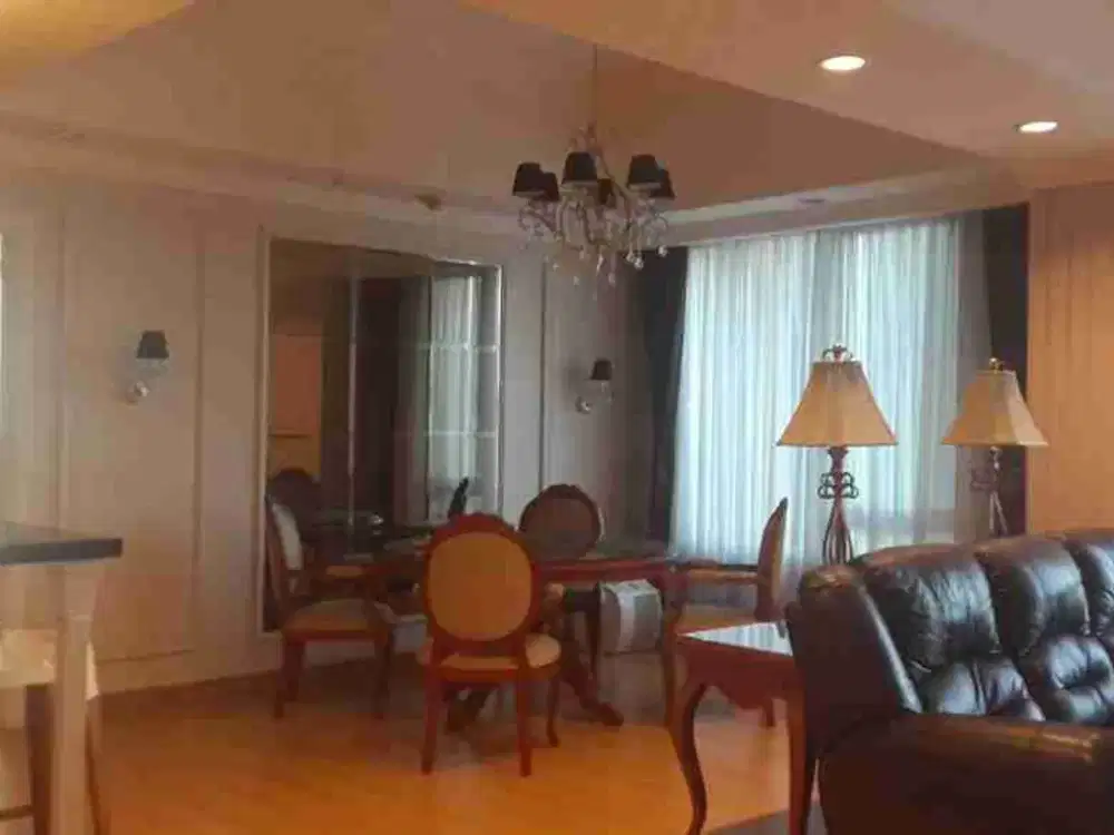 Dijual rumah elegant 2 lantai cluster terdepan di jgc cakung