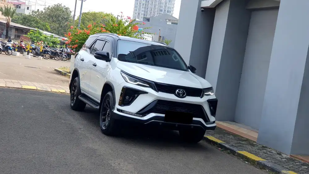 Toyota Fortuner 2.8 Model Legender VRZ TSS GR 4x2 AT 2025/2026