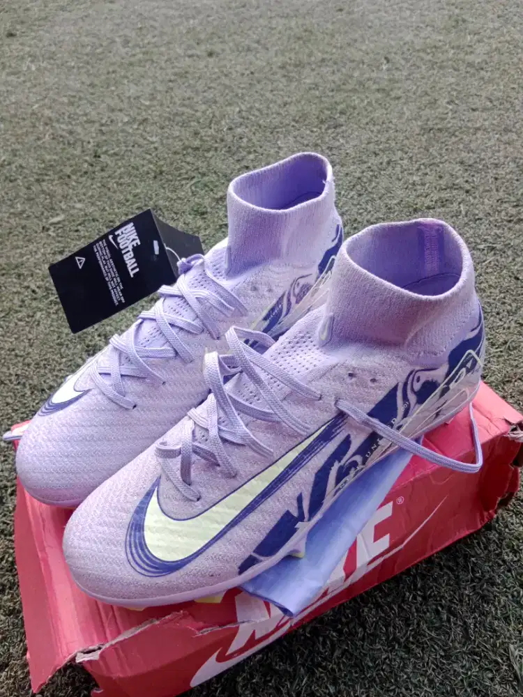 Sepatu Bola nike