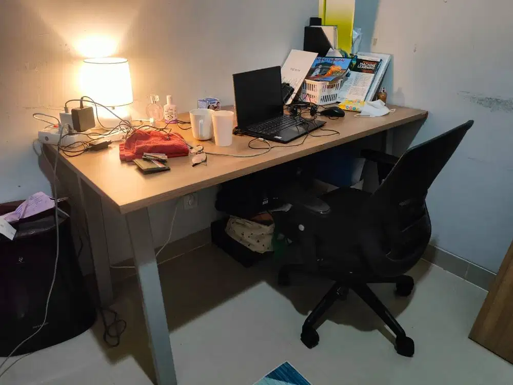 Meja Kerja (bonus kursi kerja)