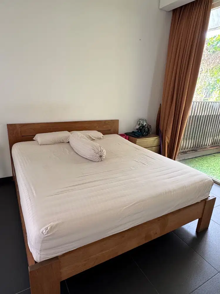Preloved ranjang kayu jati dan spring bed