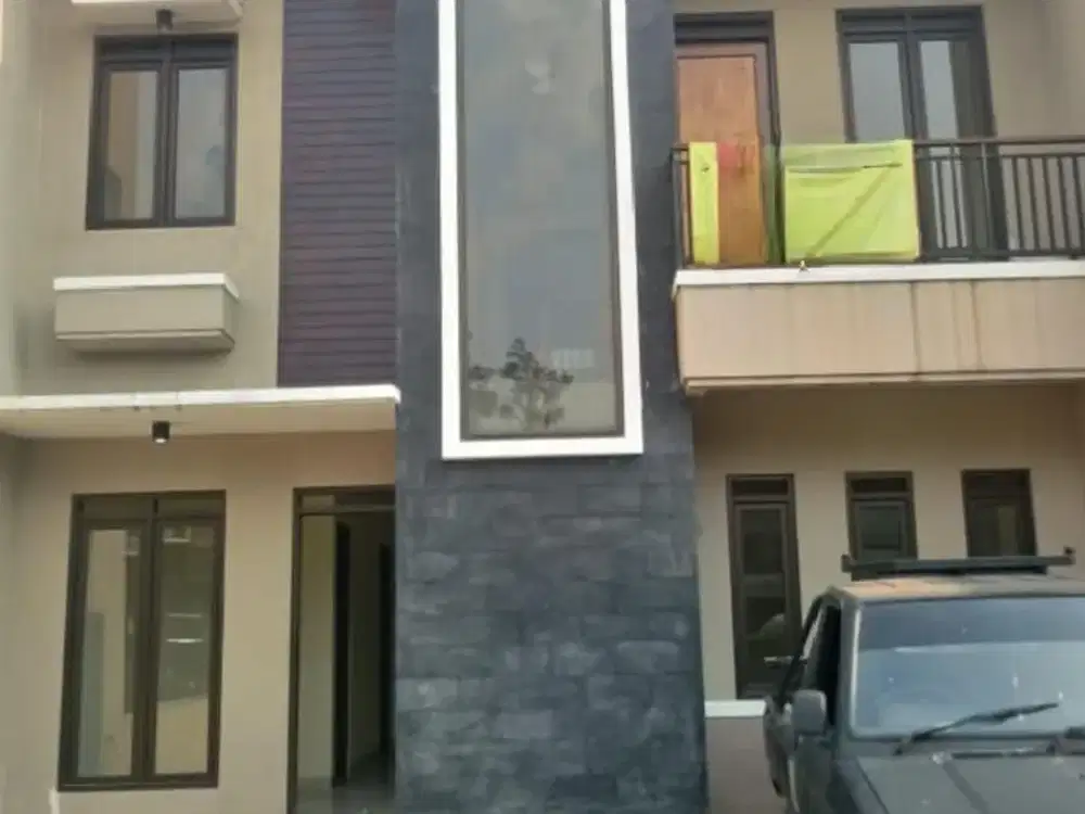Rumah Nyaman 2 Lantai di Komplek Sumber Sari