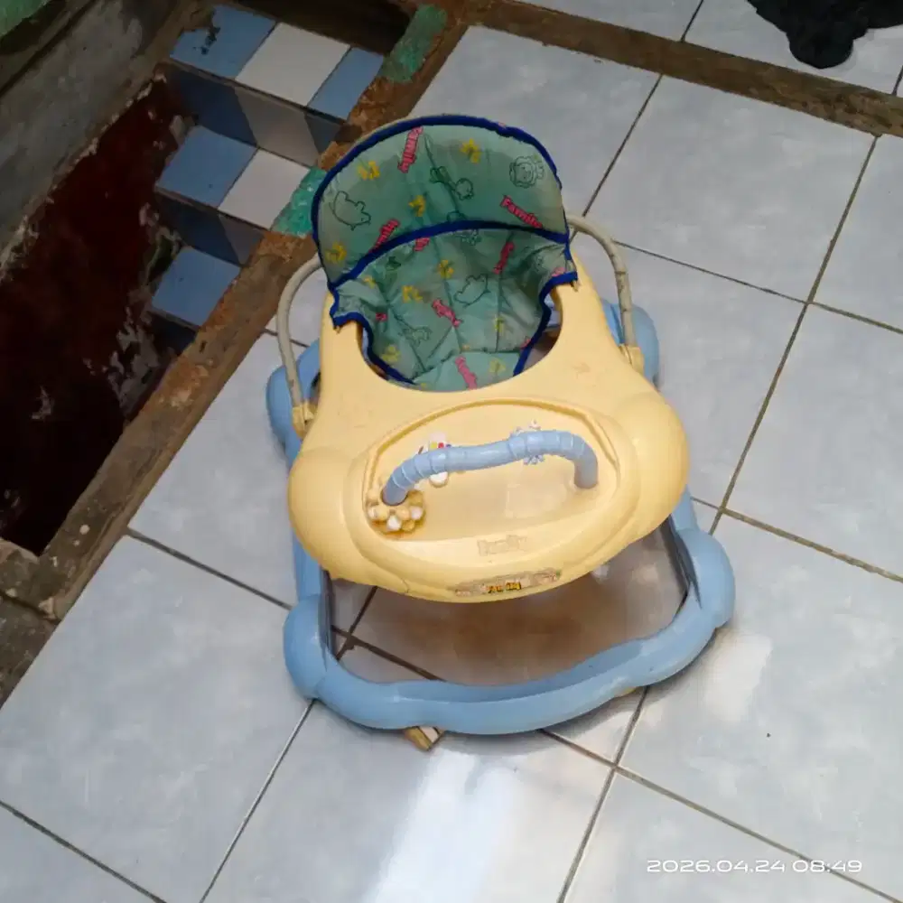 COD Bandung Kursi roda untuk Bayi merk Family