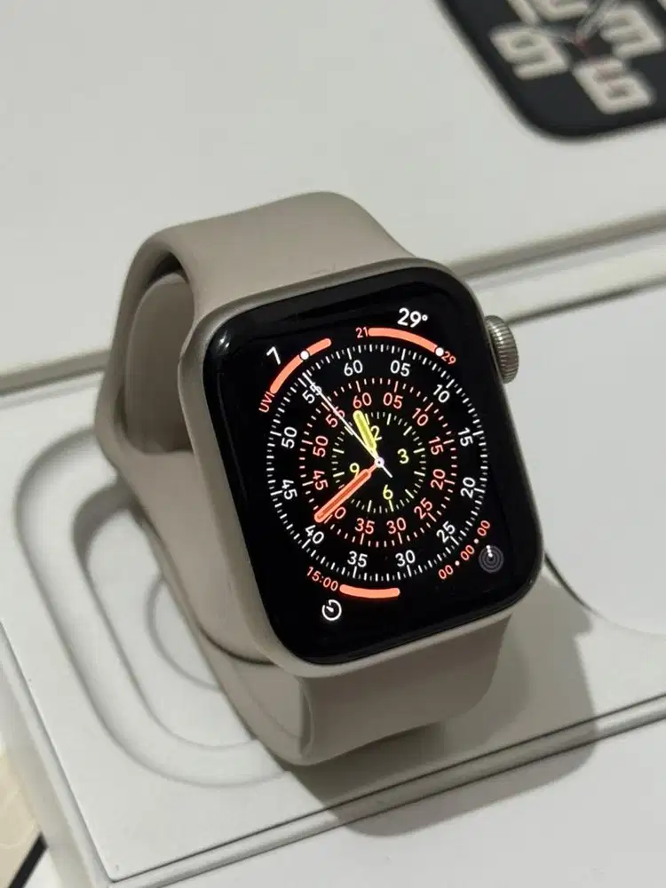 iBox Apple Watch SE Gen 2 40mm Starlight Fullset ID/A