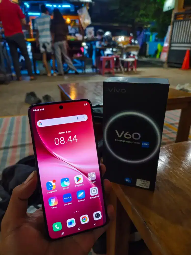 Vivo V60 5G 8/256Gb Fullset