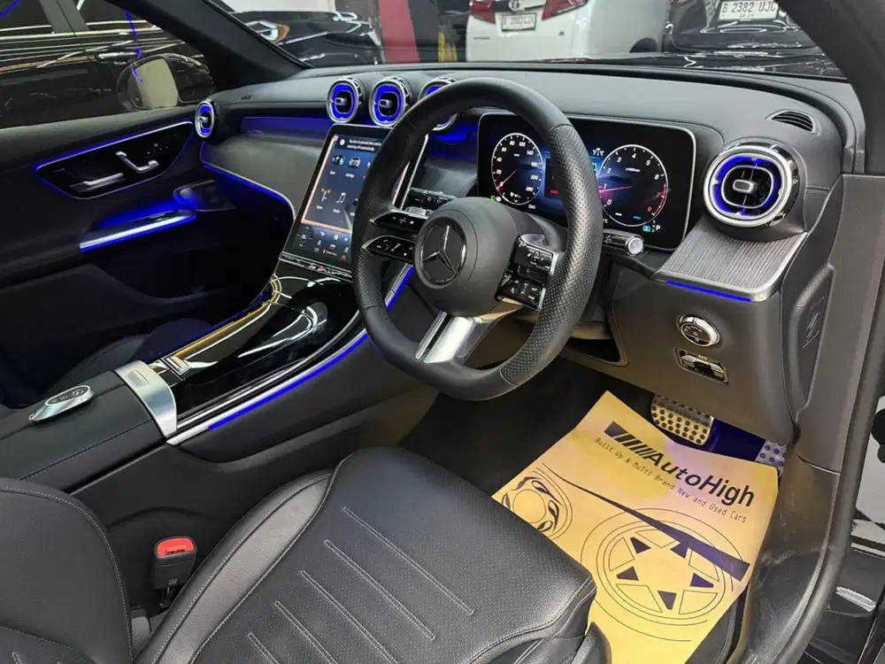 DP10% [Km4.000] GLC300 AMG 2023 Black / GLC 300 Reg 2024 #AUTOHIGH