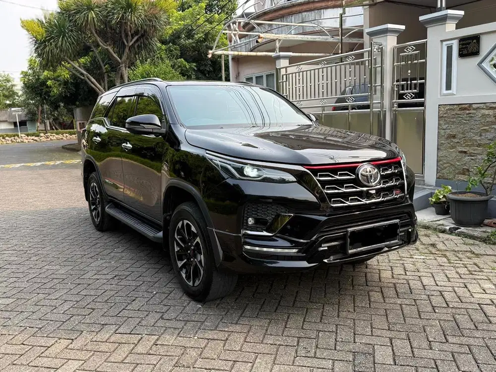 KM 52Rb‼️ Toyota Fortuner 2.4 VRZ TRD Sportivo Matic Th 2021 Hitam