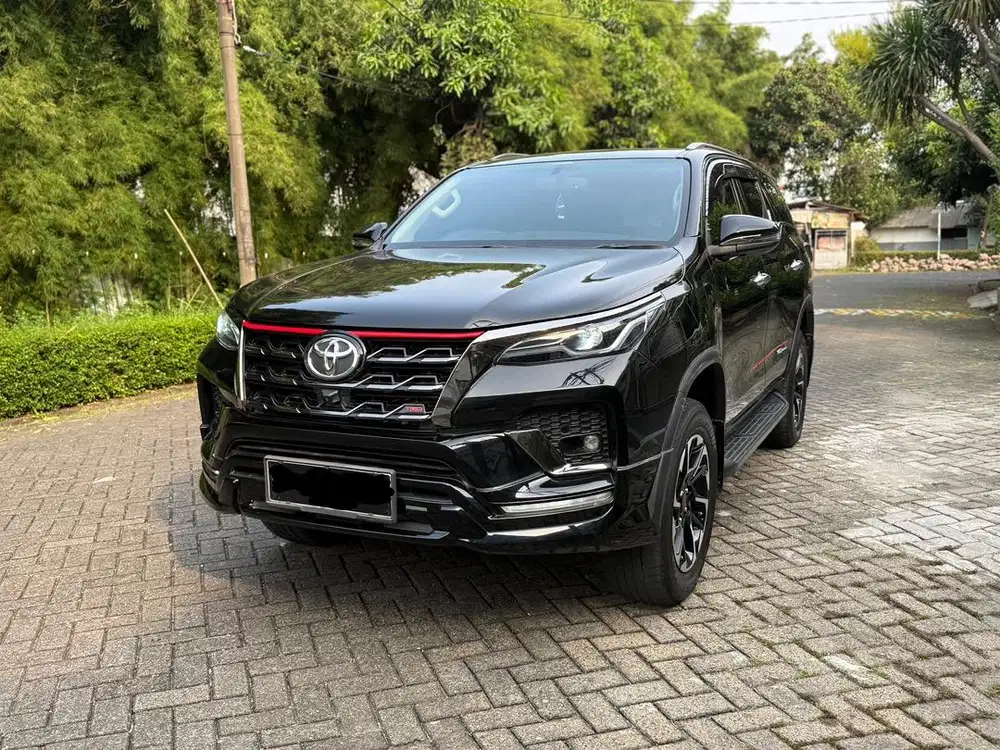 KM 52Rb‼️ Toyota Fortuner 2.4 VRZ TRD Sportivo Matic Th 2021 Hitam