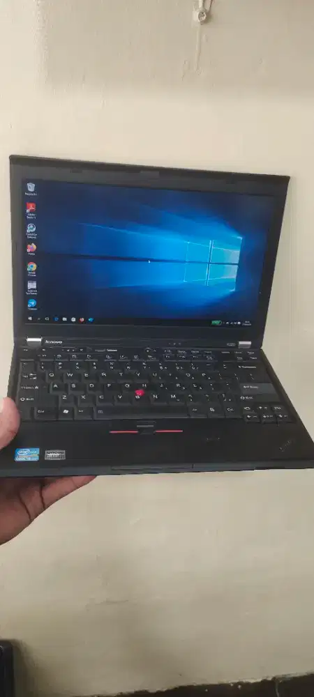 laptop Tinkpad Core i5 Ram 8GB layar 13in Batrai 3jm 1.4jt aja