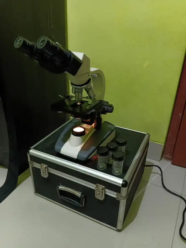 Mikroskop Binokuler 1600 Kali Microscope Biologi