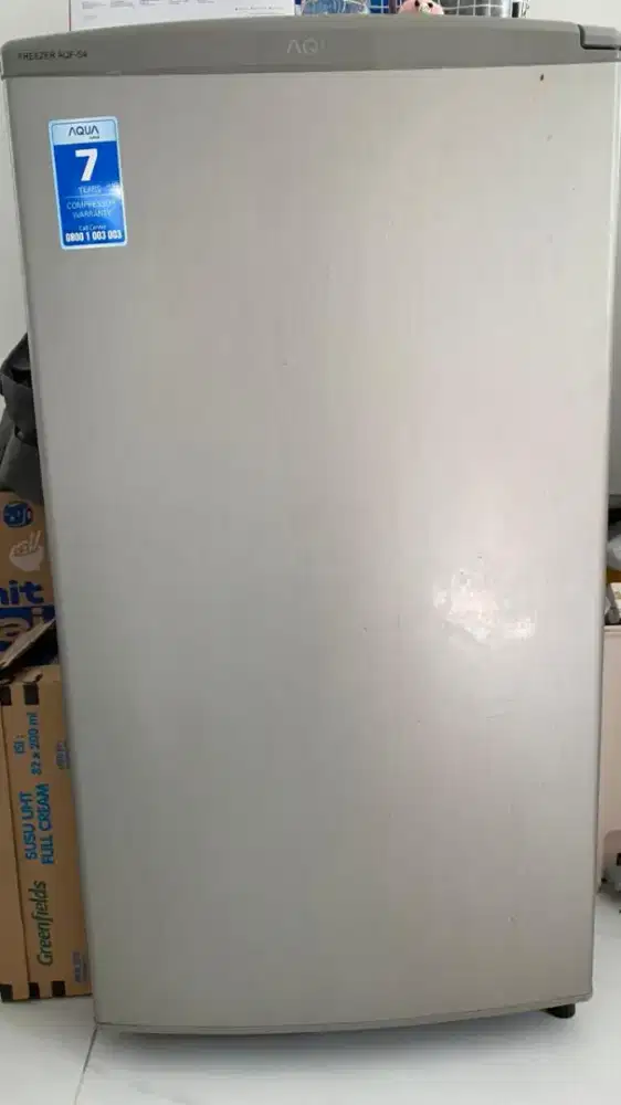 Freezer aqua aqf s4 kondisi baik