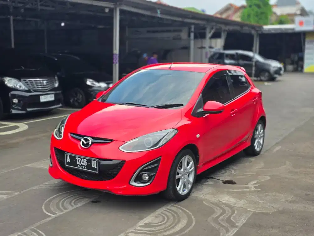Mazda 2 R Matic 2011 Dp 10 Jutaa