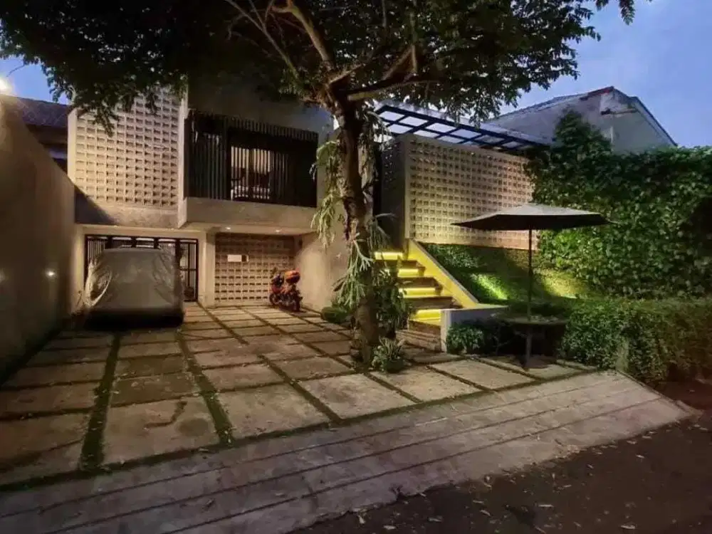 Dijual rumah mewah murah 2 lt Senopati Kebayoran Baru Jakarta selatan