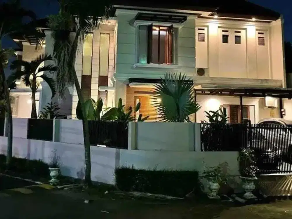 Dijual rumah mewah hook komplek Bintaro Tangerang selatan