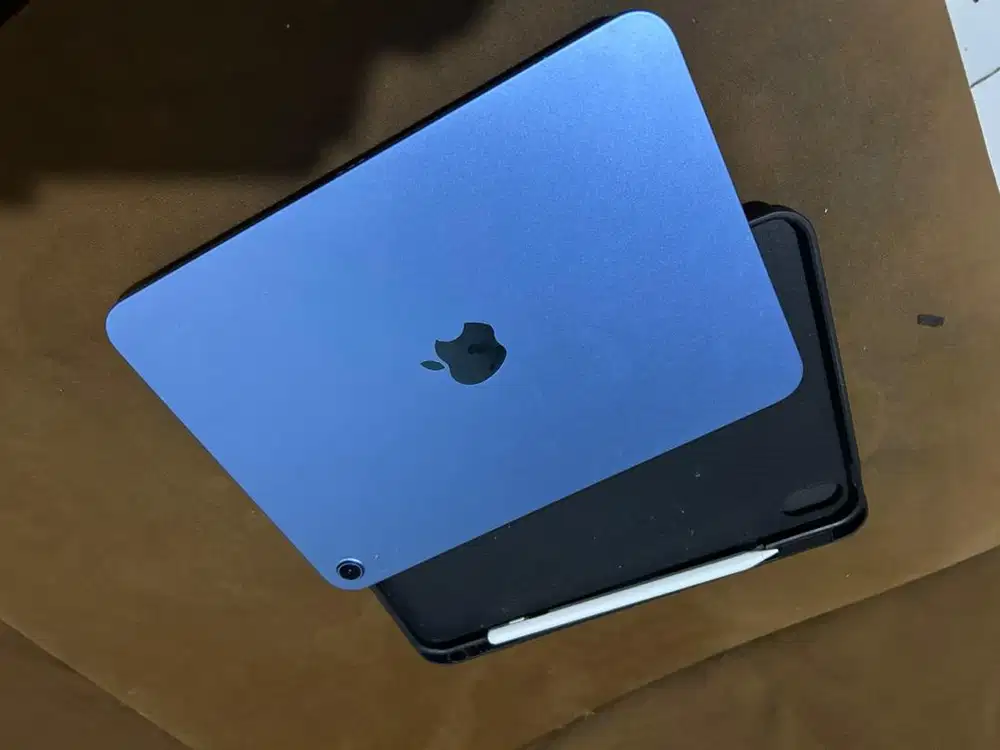 Apple ipad  a16 gen 11