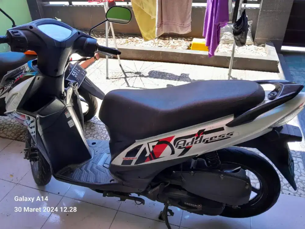 Suzuki addres warna putih terawat