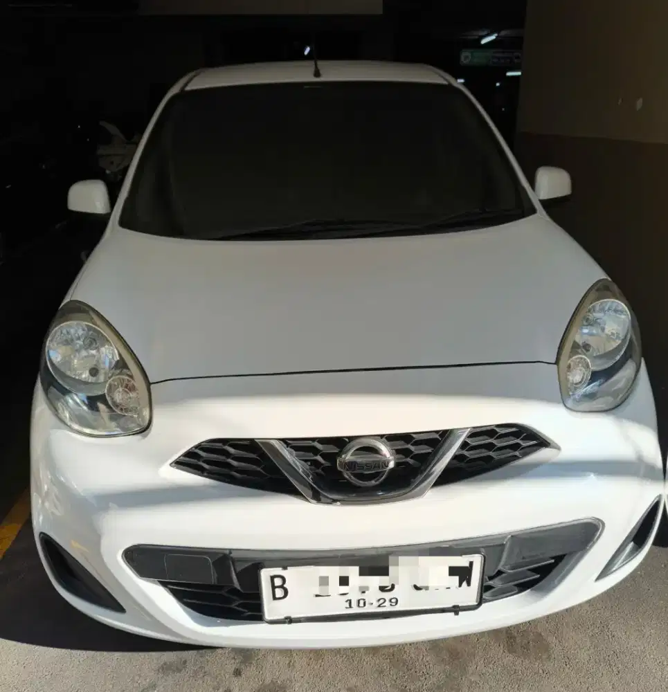 Nissan March L 2014 AT