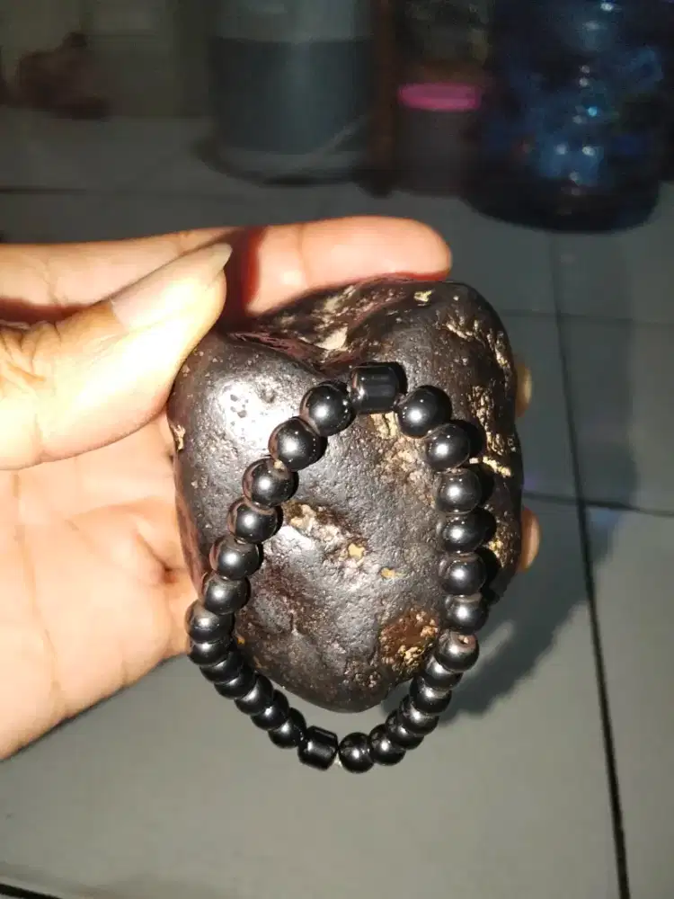 Batu akik. Badar besi.