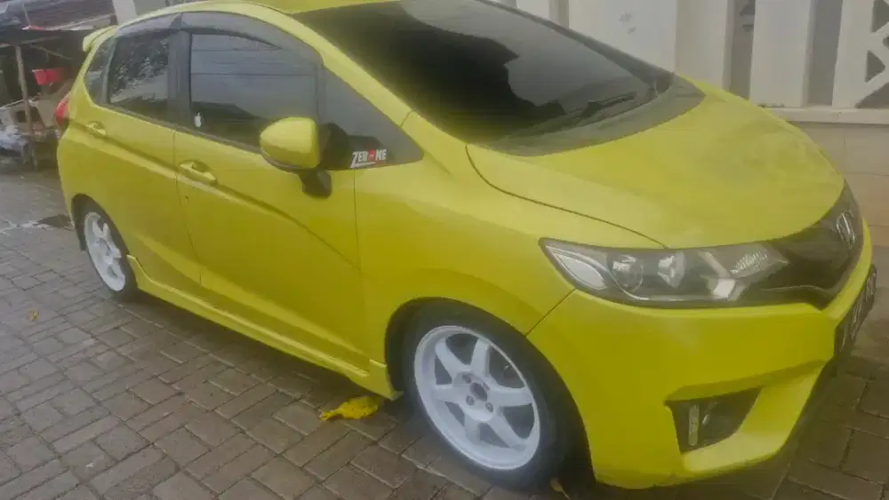 For sale Honda Jazz RS M/T tahun 2015
