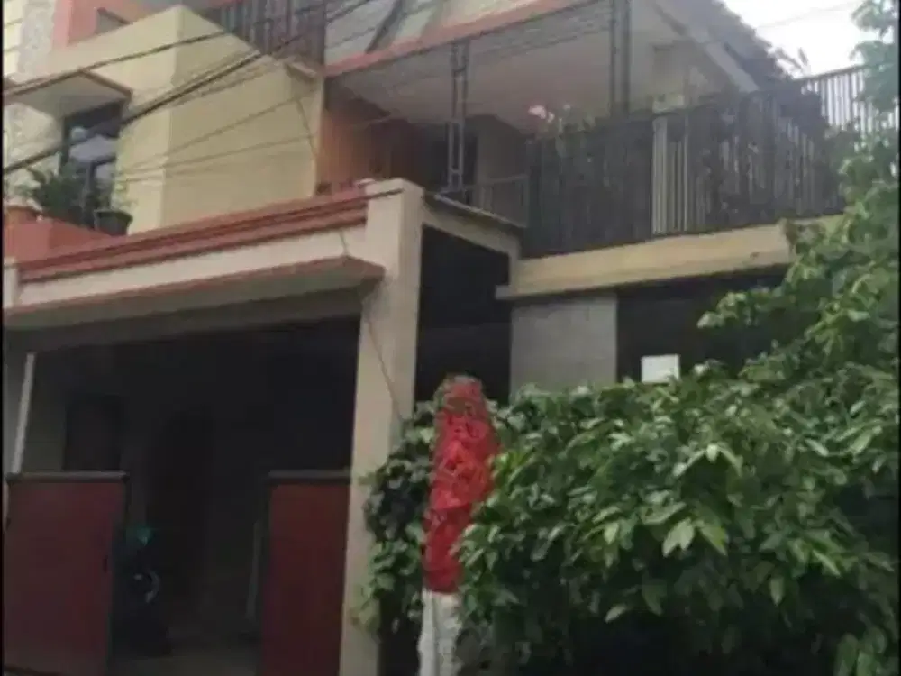 dijual rumah induk dan kos an Setiabudi Jakarta selatan