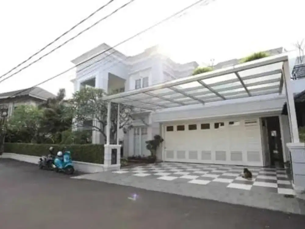 dijual brand new town house Kemang Jakarta selatan