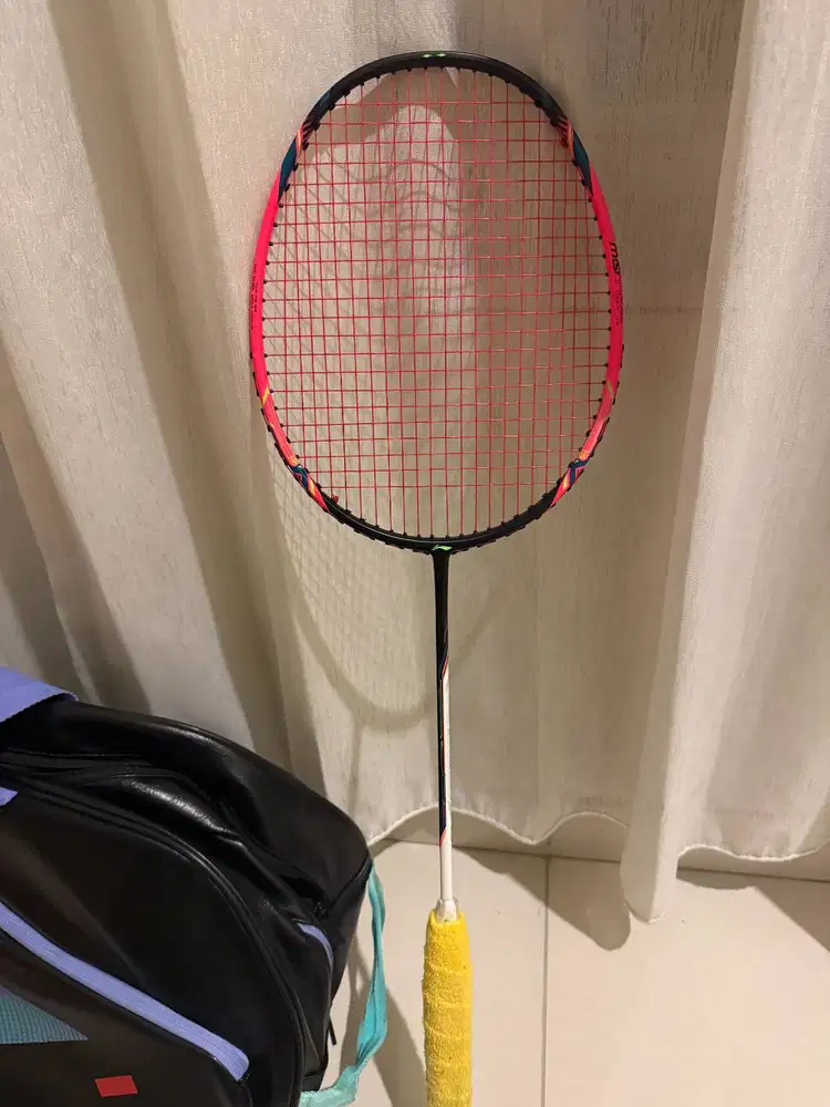 Raket Badminton Lining Halbertec Motor 5UG6