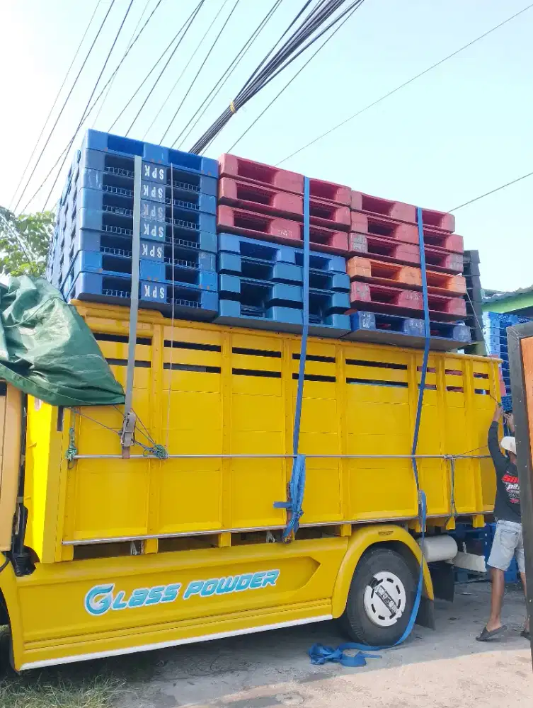 Pallet plastik siap pakai