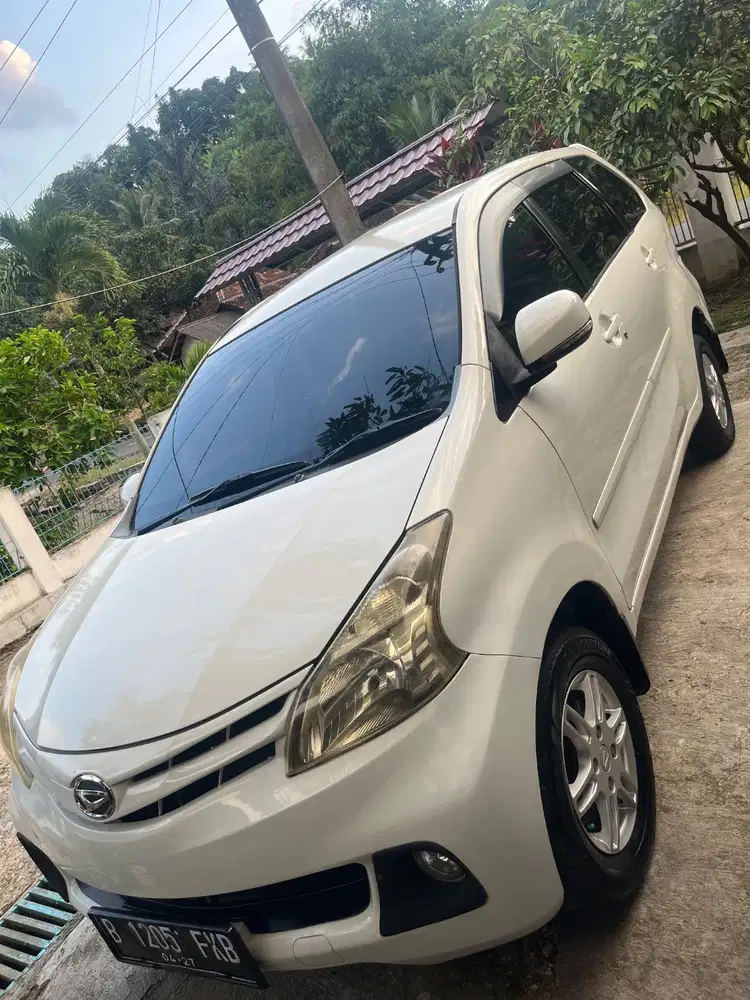 Daihatsu xenia metik