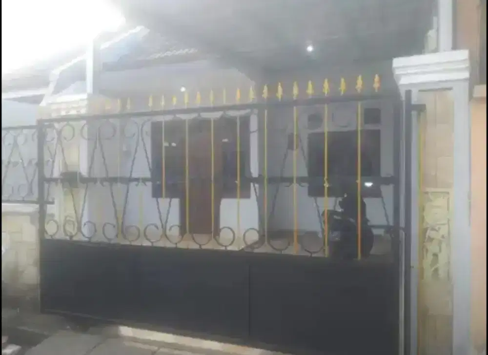 Di sewakan rumah Surya Asri Buduran Sidoarjo 3 Kamar tidur