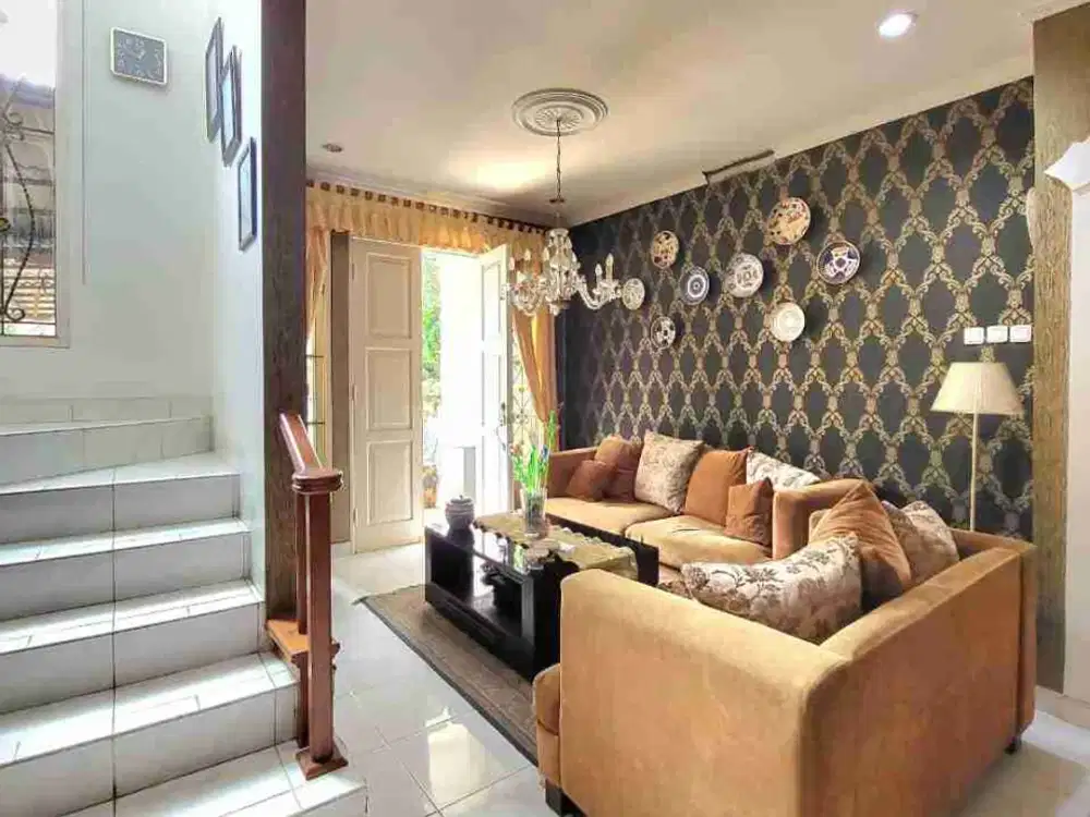 Rumah Luas Dan Nyaman di Kompleks Asri Bintaro Sektor 9. Strategis Dan Dekat Fasum.
