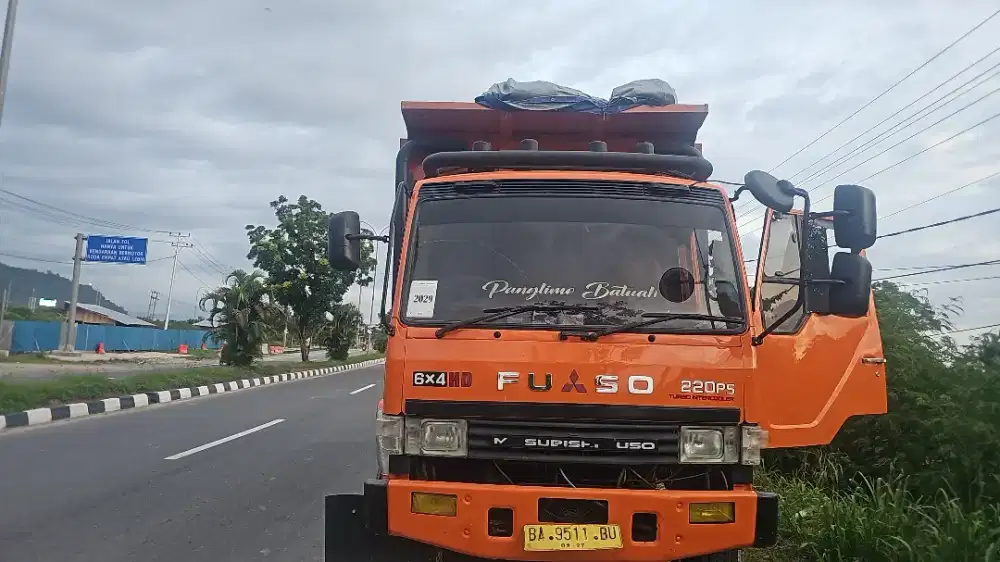 Mitsubishi fuso HD damtruck