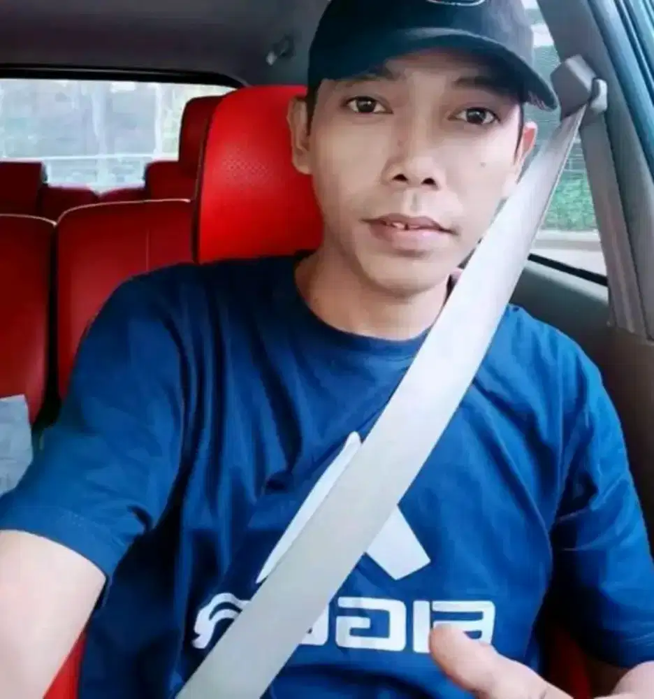 Cari Pekerjaan sebagai Driver Keluarga/Kantor atau Travel