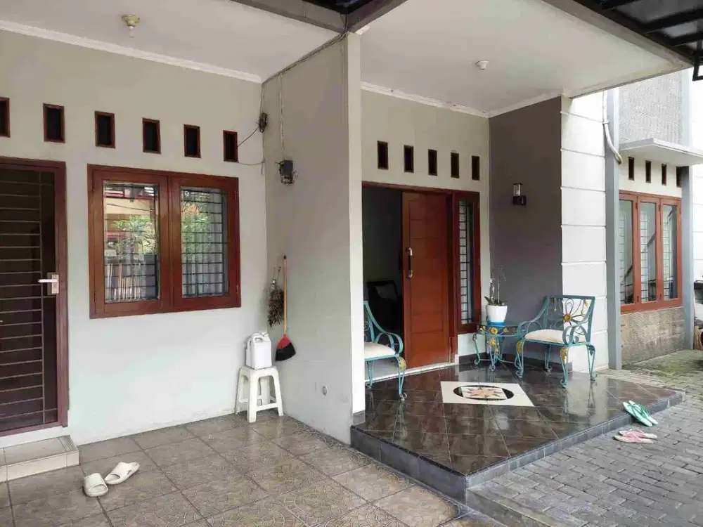 DIJUAL RUMAH BAGUS (Semi Furnish) AREA TAMAN VILLA GALAXY, JAKA SETIA, BEKASI SELATAN, JAWA BARAT