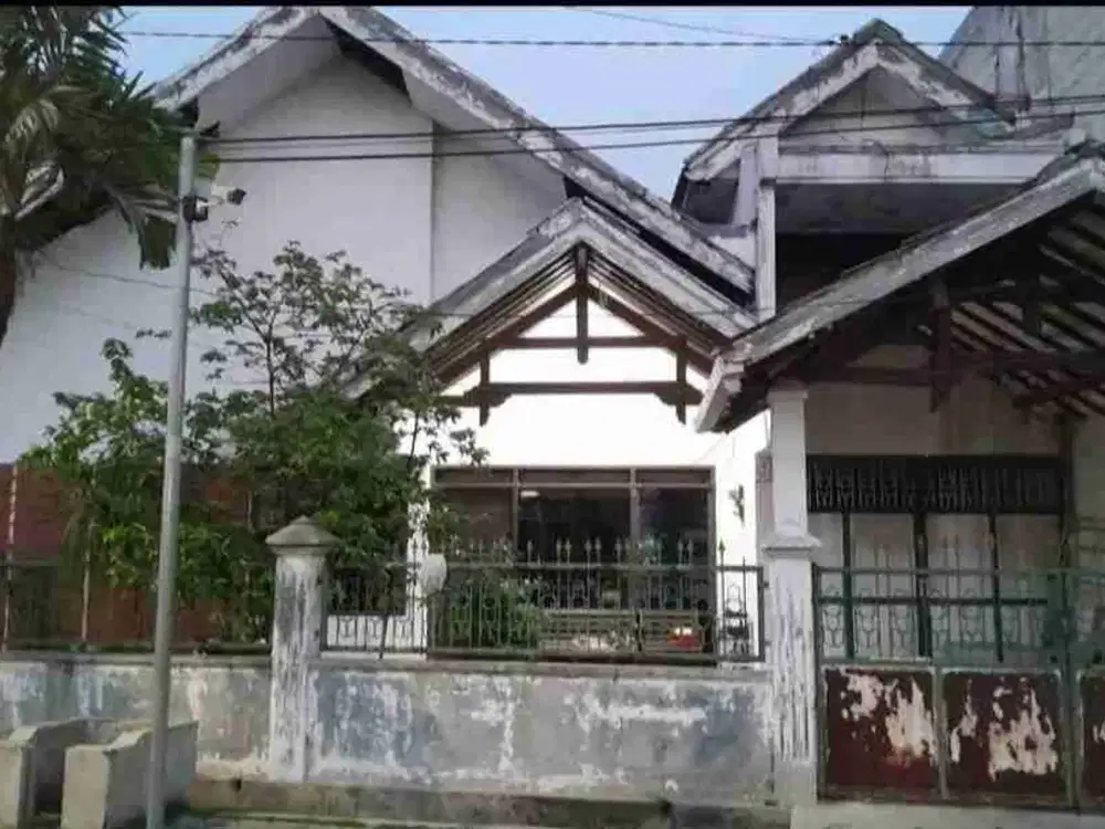 Tengah kota Surabaya‼️Rumah Manyar Hook 