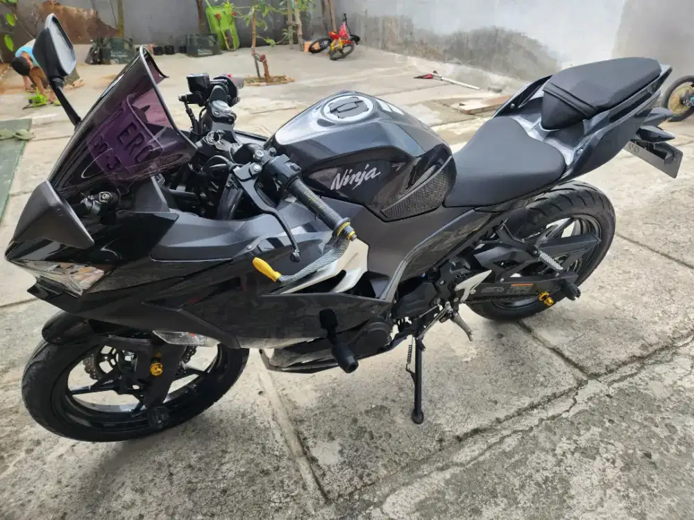 LOW KM KAWASAKI NINJA FI 250