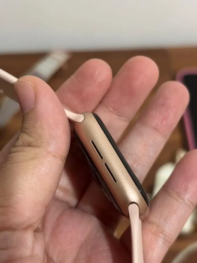 Apple watch series 5, 40 mm, rose gold, preloved