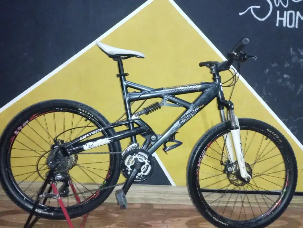 Sepeda MTB MONGOOSE