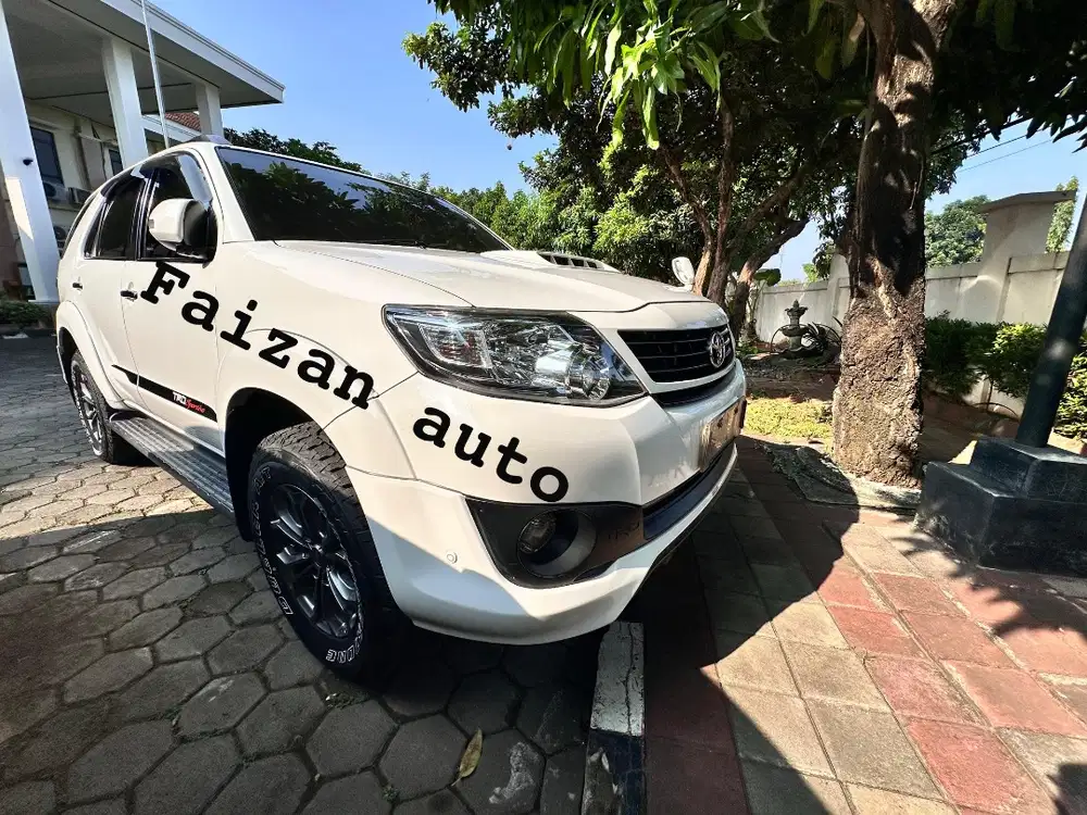 Di Jual Fortuner VNT TRD 2014 pemakaian 2015 awal